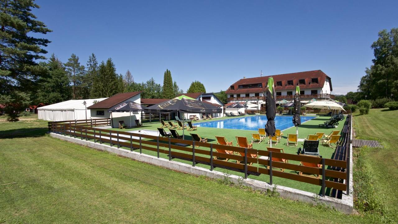 Sporthotel Kácov Zewnętrze zdjęcie