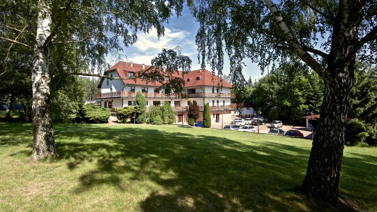 Sporthotel Kácov Zewnętrze zdjęcie