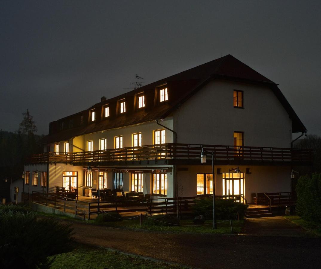 Sporthotel Kácov Zewnętrze zdjęcie
